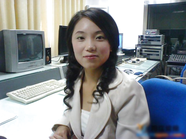 Giornalista cinese esposta
 #17106531