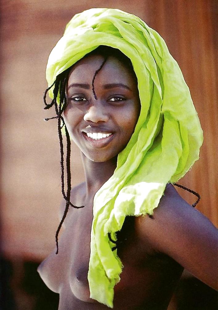 私のアフリカの美女たち 1
 #11175929