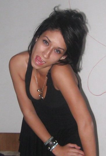 Arab Non Nude Slut  #3900913