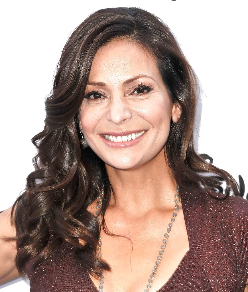 Constance Marie Nice Sexy Body And Hot Cleavage #19189580