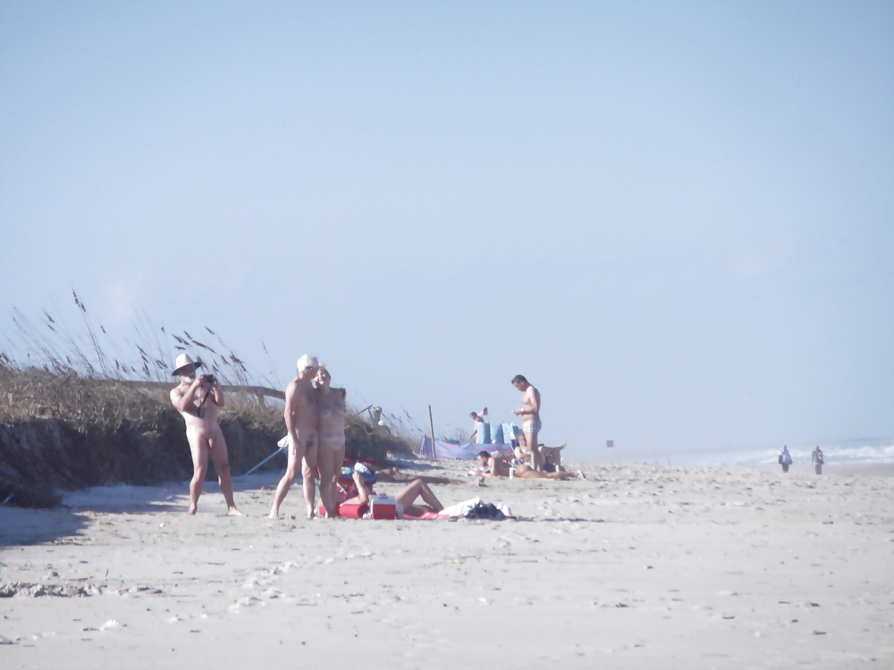 Mit Einigen Neuen Freunden An Den Strand Zurück #14936047