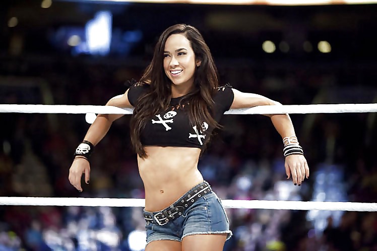 Aj lee 
 #20551413