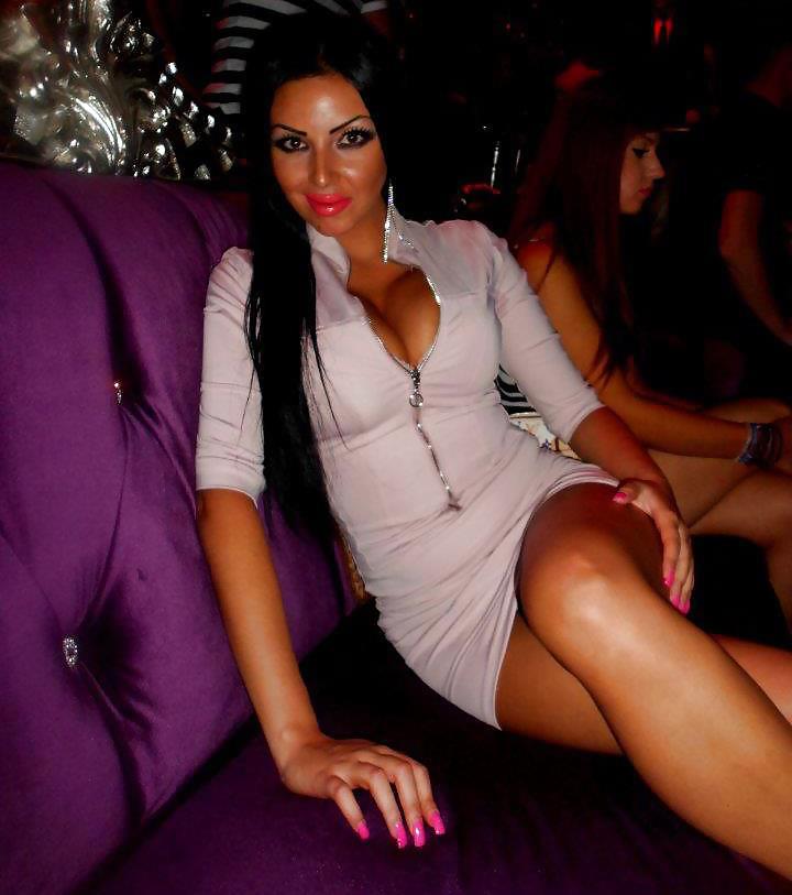 Romanian girl: Andreea #18154592