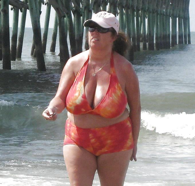 Beach BBW Granny Tits #20053017