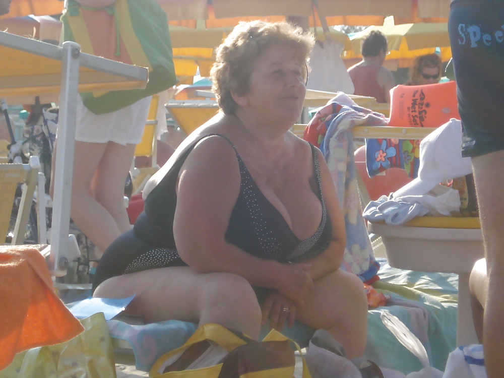 Beach BBW Granny Tits #20053076