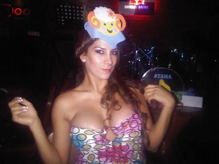 Fb vicky alvarez
 #5315063