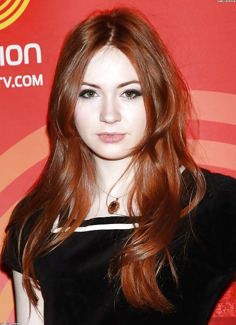 Karen Gillan Sammlung (mit Fakes) #16001100