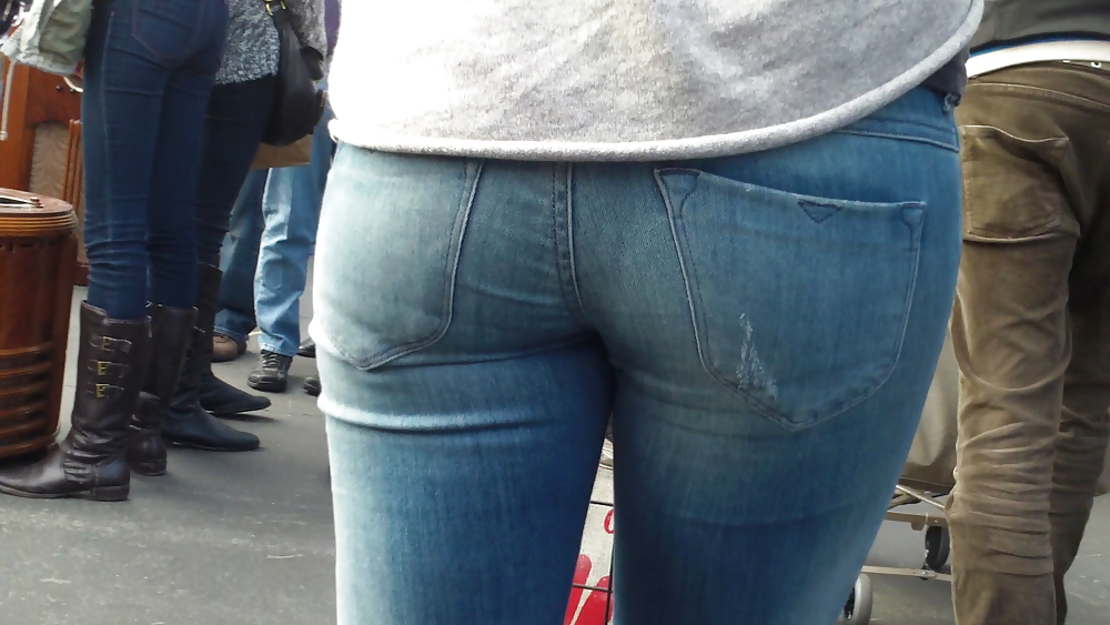 Sexy teen chubby butt & ass in blue jeans #6731932
