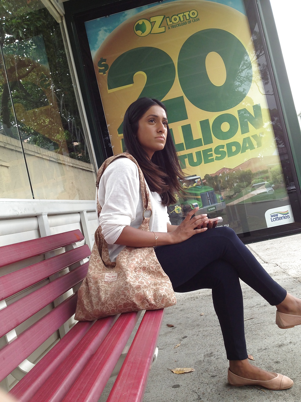 Bus stop hottie #16046579