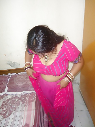 INDIAN WIFE WITH HUGE MELONS #13020191