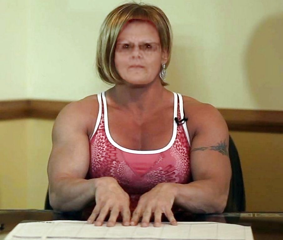 Extravagant Fakes Muscular Girls 02 #22743278