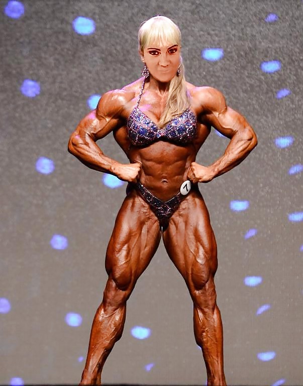 Extravagant Fakes Muscular Girls 02 #22743371