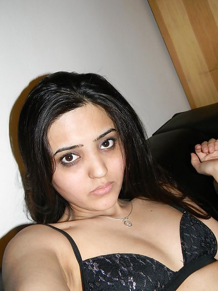 AFGHANI HIJABI DESI BABE ARAB #10431352