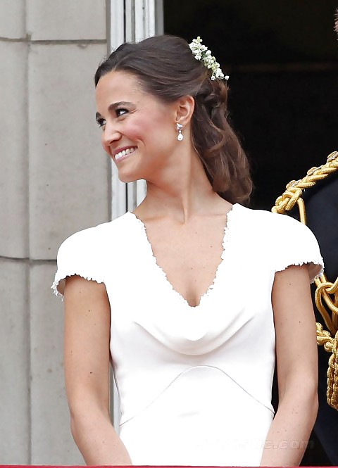 Pippa Middletons famous ass viewed by millions! #3651565