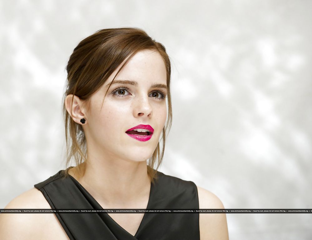 Emma Watson Schweren Roten Lippenstift #11378854