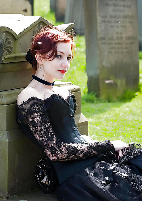 I took a fancy for some girls from the gothic side today... #12165710