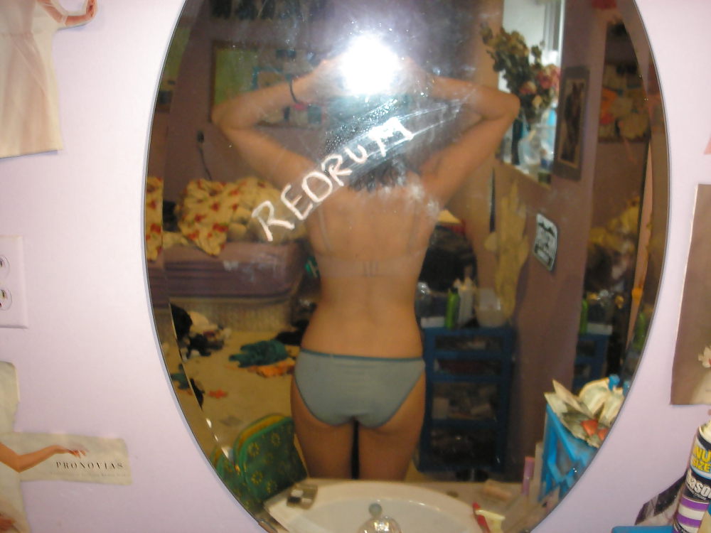 Selfshot 11 #18133196
