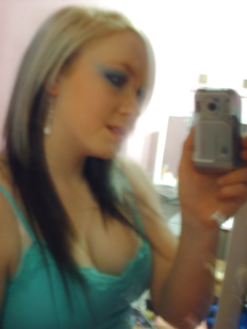 Selfshot 11 #18133310