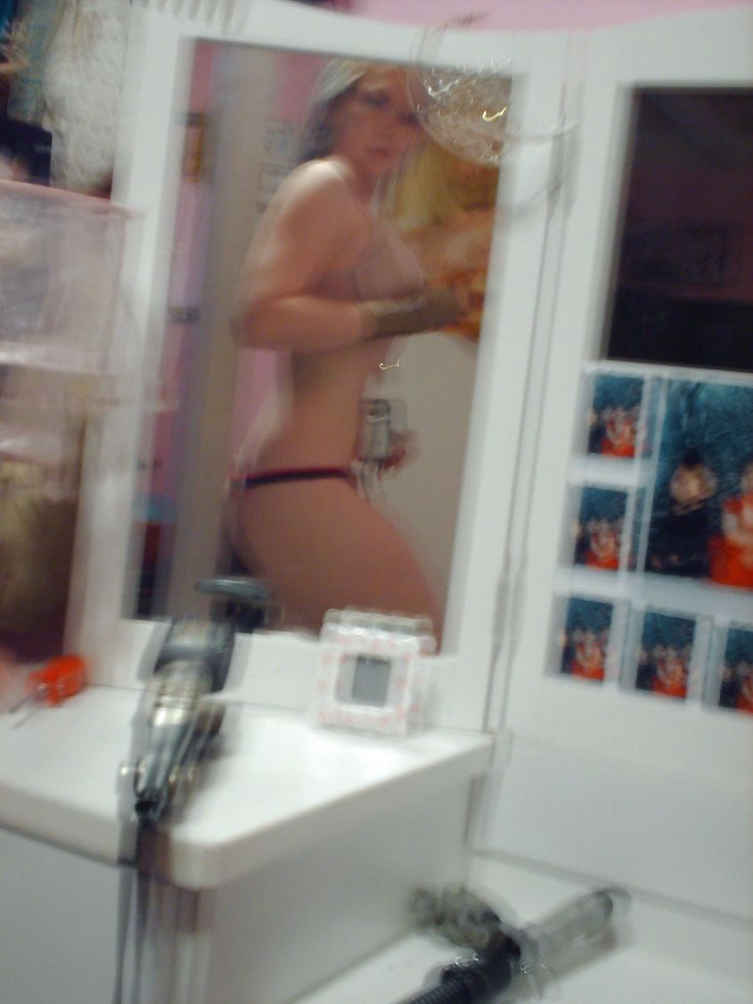 Selfshot 11 #18133321