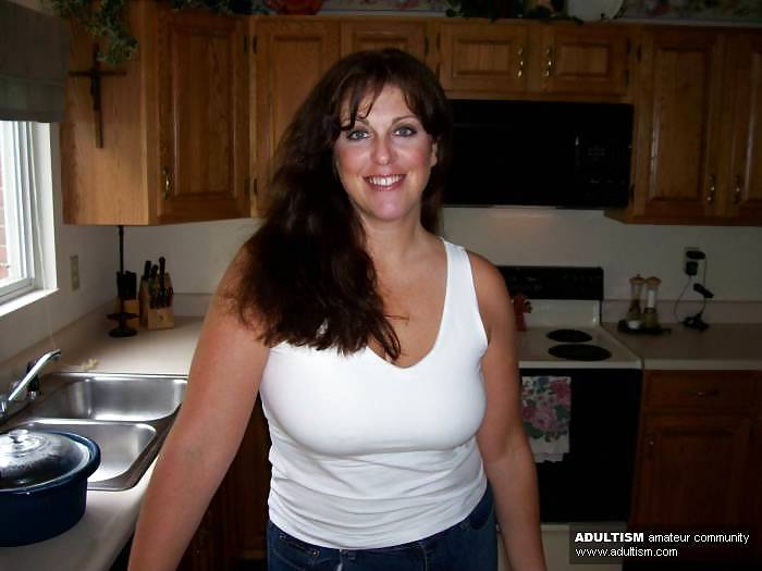 30 year old wife I'd love to breed #3880154