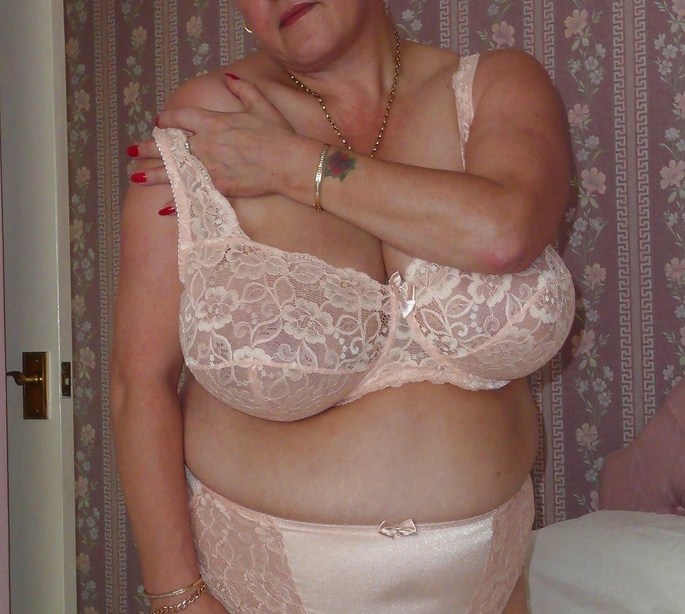 Mature women in bras! #17762302
