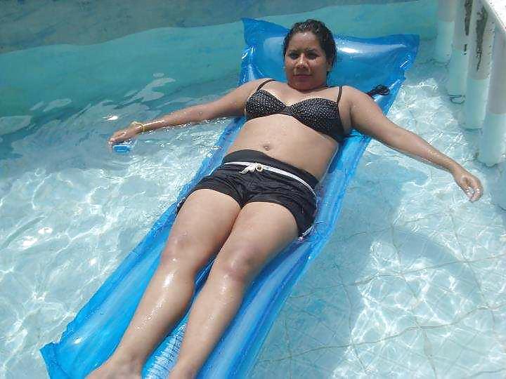 LAURA MEXICANA CALIENTE #4898463