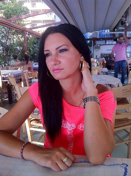 Romanian girl: Alina #22297981