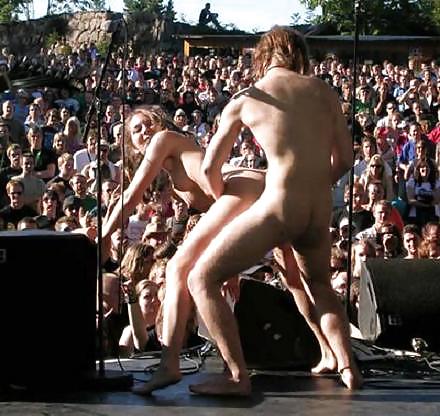 Nude on stage #9115989