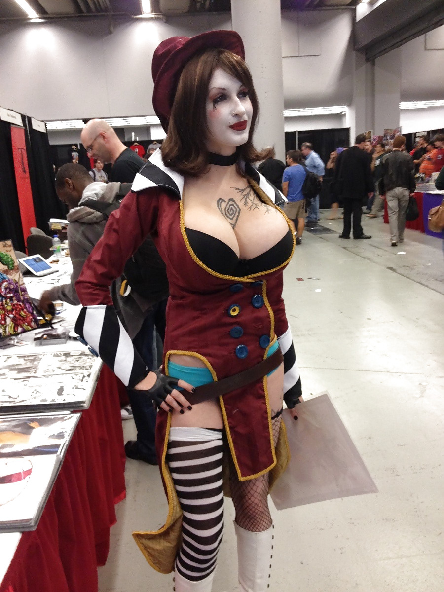 Mad Moxxi Cosplay (ariane St.amore) #22388821