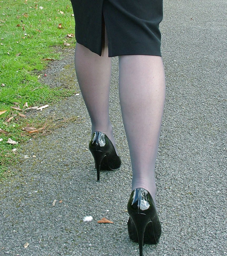 Black high heels and black stockings are always a treat #5208508