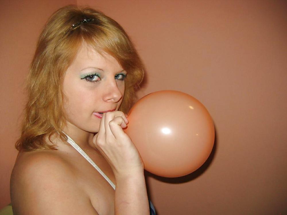 Chicas con globos
 #19354881