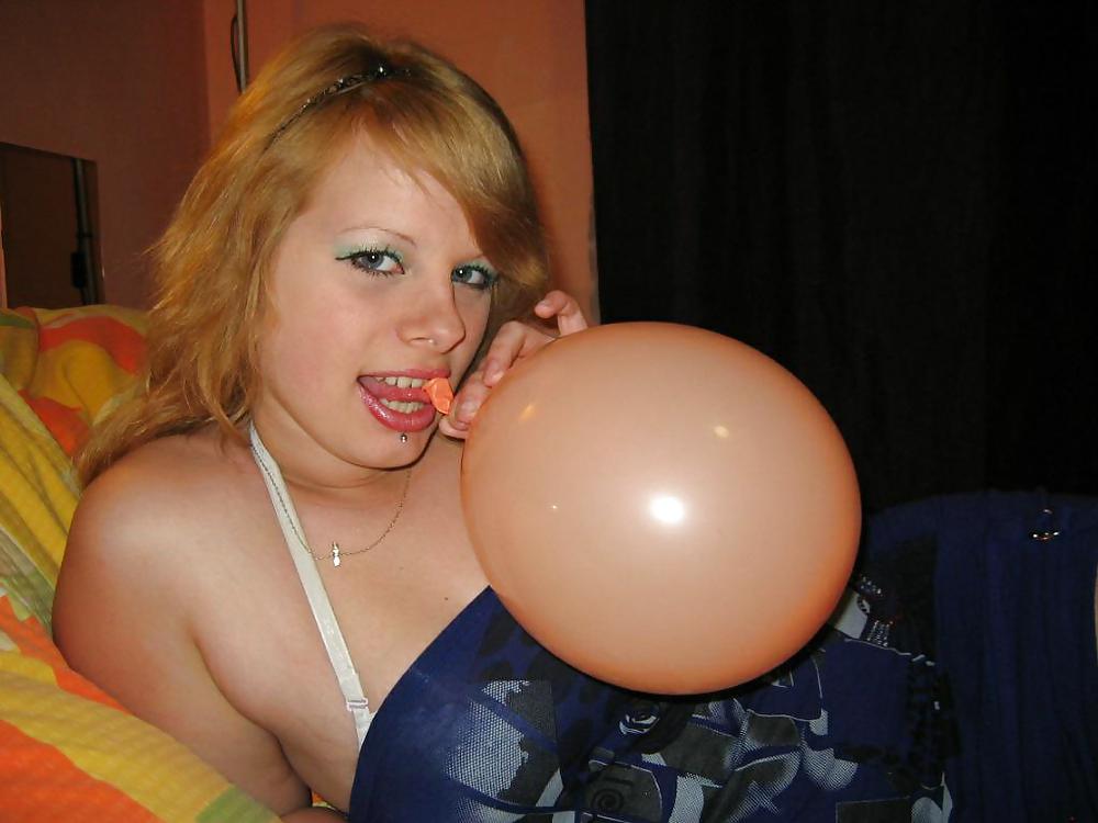 Chicas con globos
 #19354912