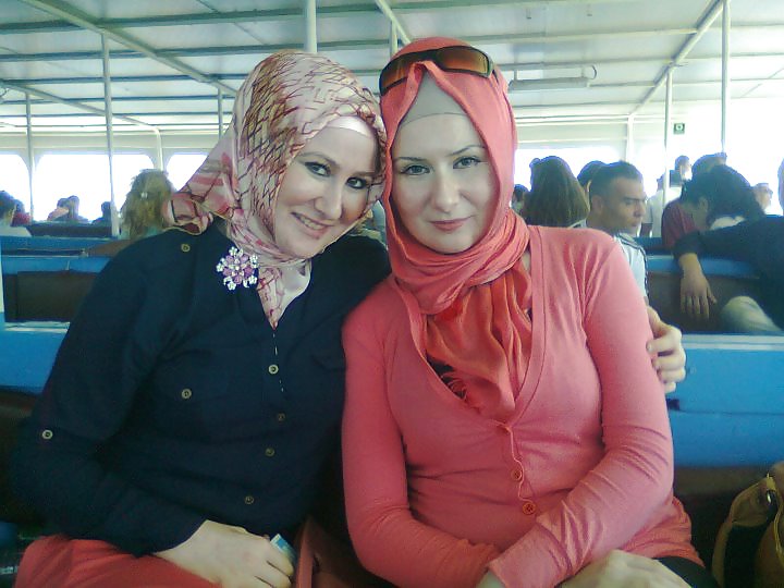 Türkisches Arabisches Hijab, Turban Tragenden Asiatisch Aus #18507373