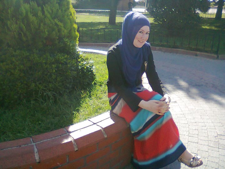 Türkisches Arabisches Hijab, Turban Tragenden Asiatisch Aus #18507450