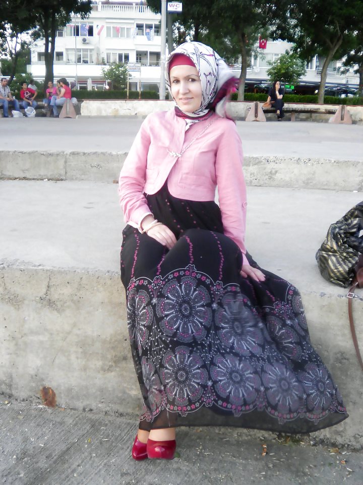 Türkisches Arabisches Hijab, Turban Tragenden Asiatisch Aus #18507639