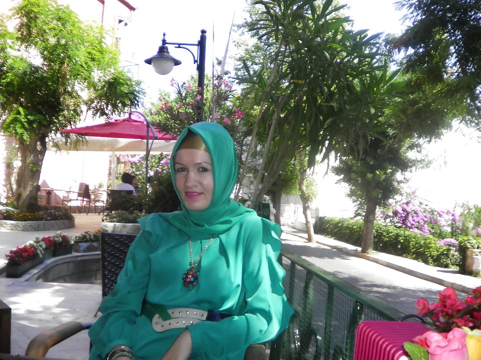 Türkisches Arabisches Hijab, Turban Tragenden Asiatisch Aus #18507674