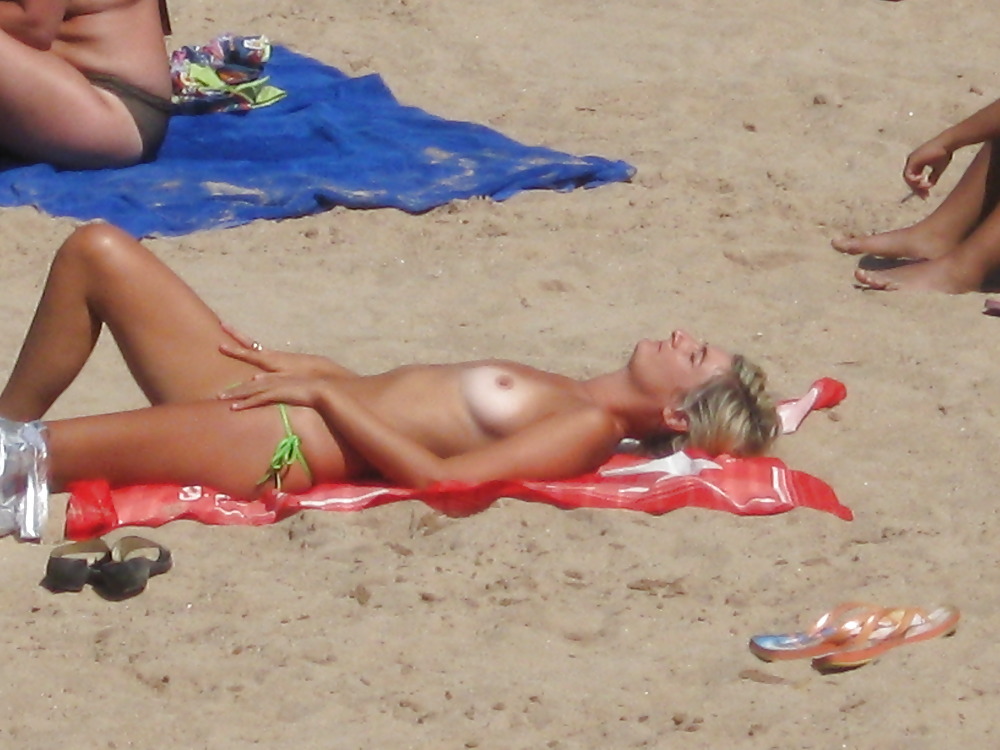 Più ragazze della spiaggia
 #585127