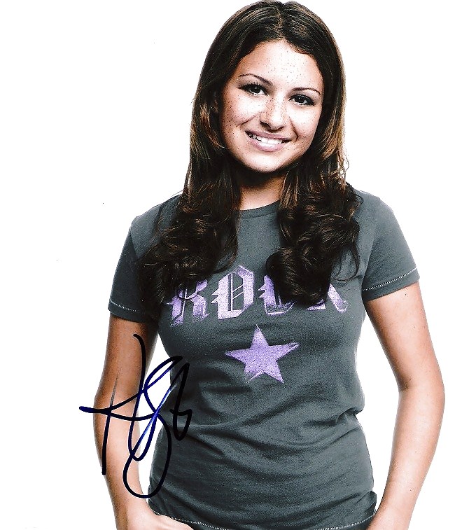 Alia Shawkat #17054076