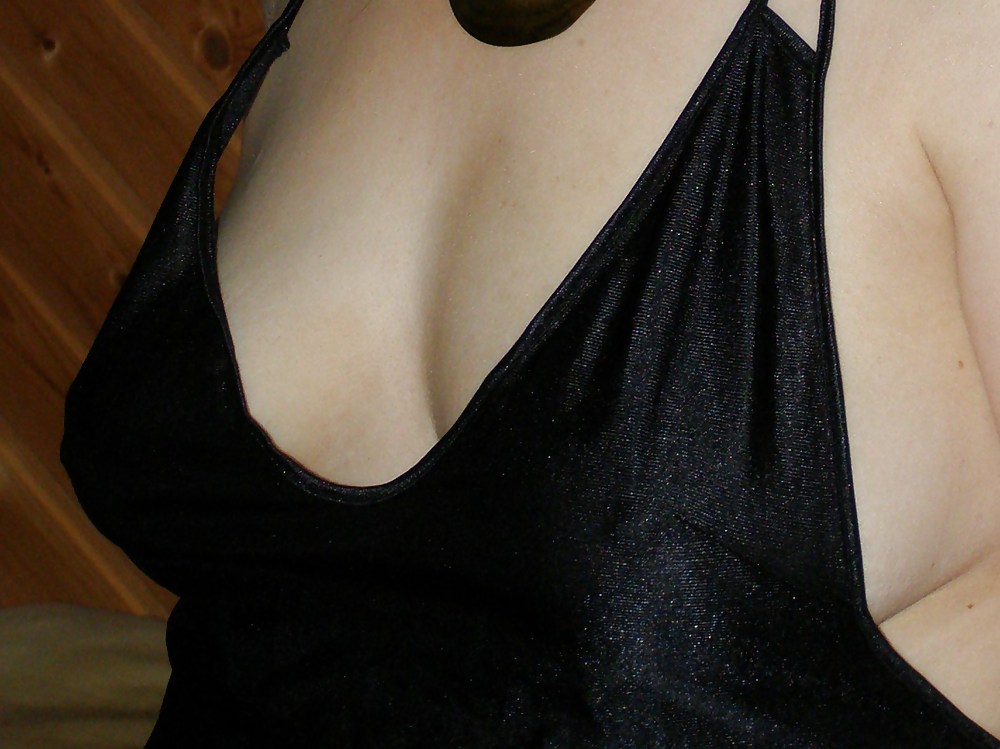 Another braless and cleavage #543990