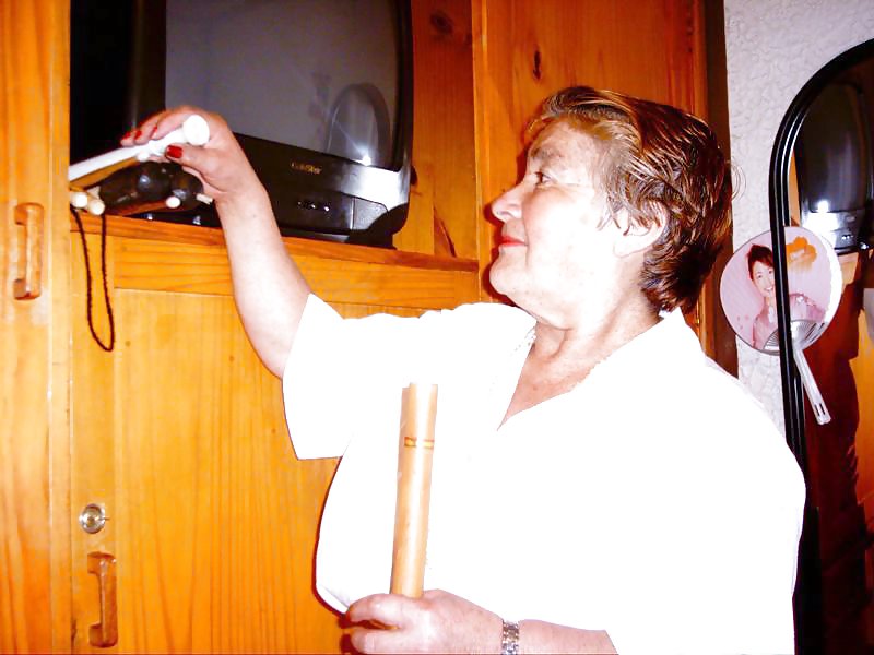 Campana de abuelita colombiana (primer set)
 #4490079