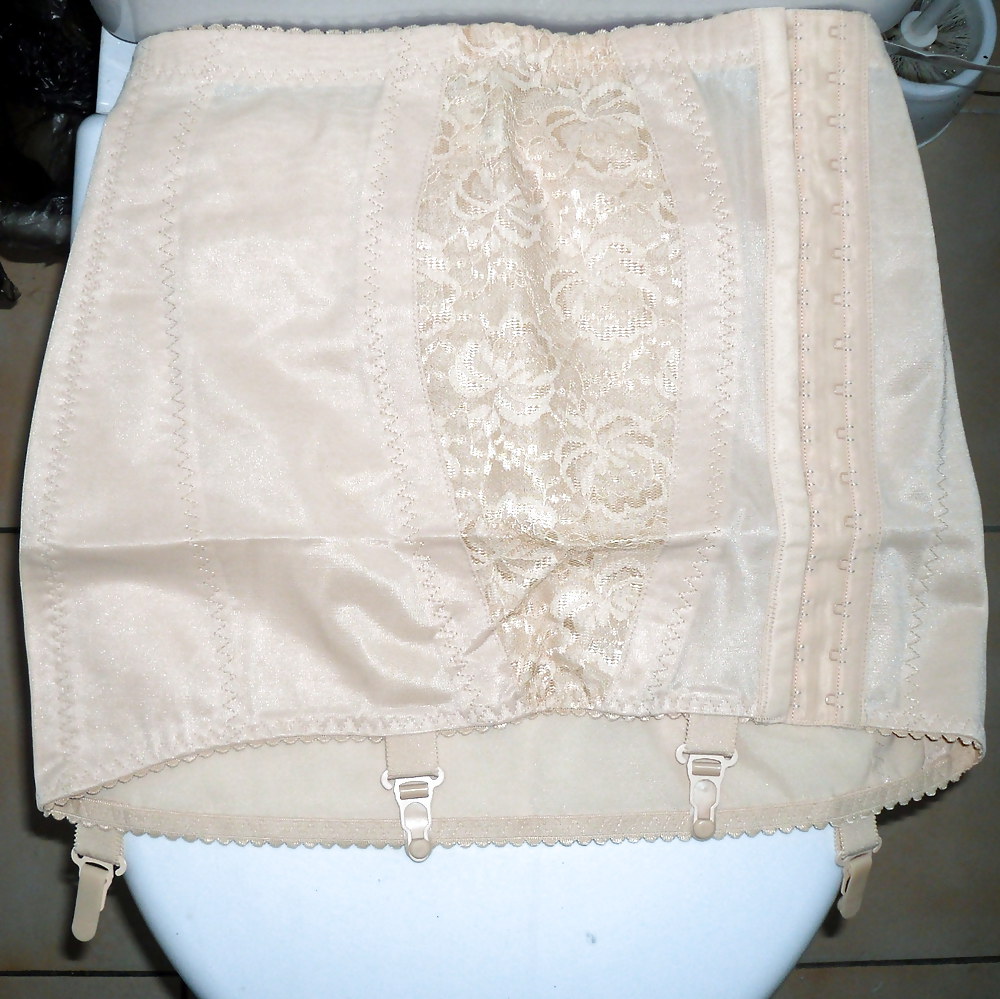 Pushuna's new open bottom girdle and pantygirdle #18354325