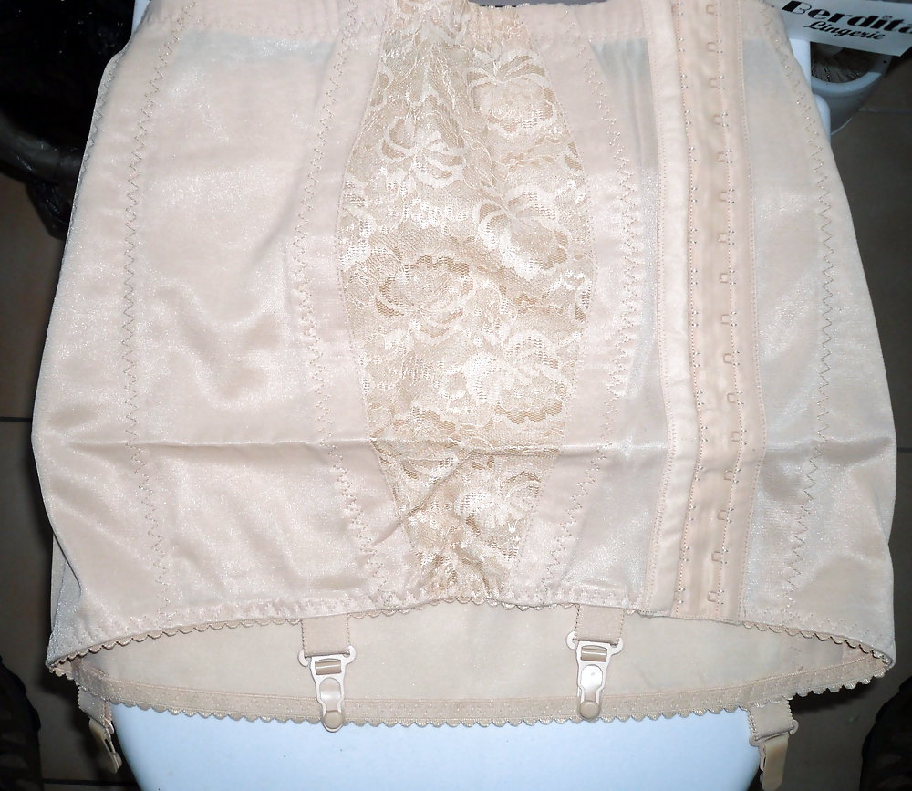 Pushuna's new open bottom girdle and pantygirdle #18354334