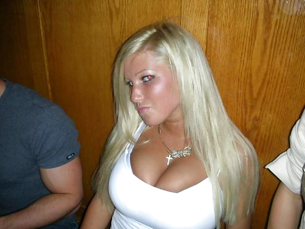 Shannon: Huge Fake Tit Facebook Profile #17542701