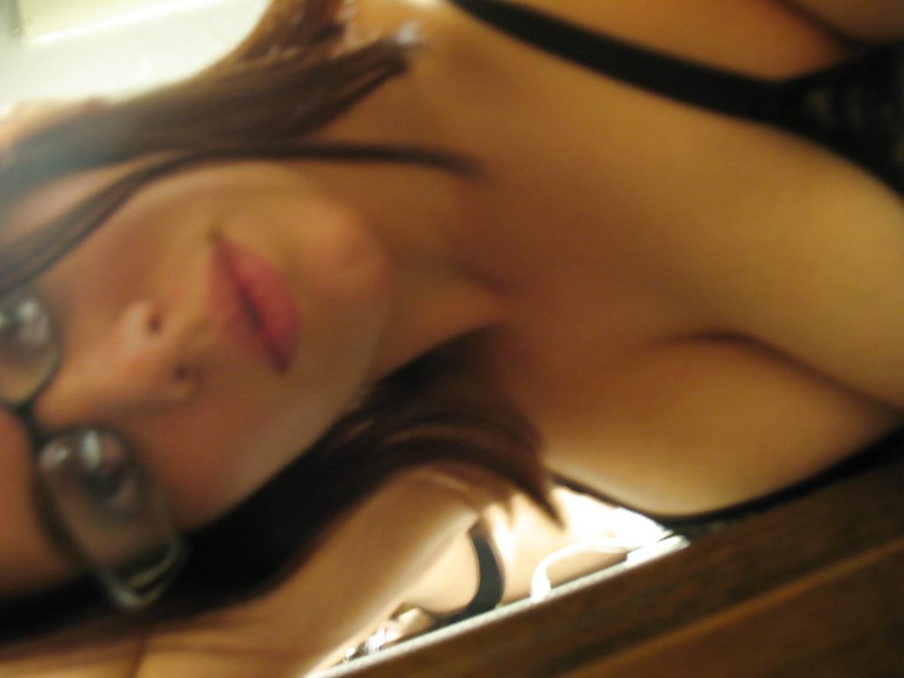 Brunet hottie 2 #3963390