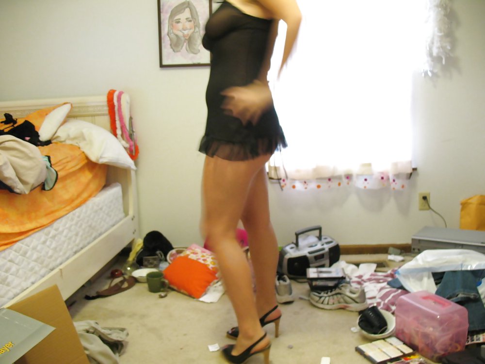 Brunet hottie 2 #3963422