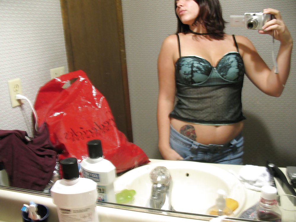 Brunet hottie 2 #3963529