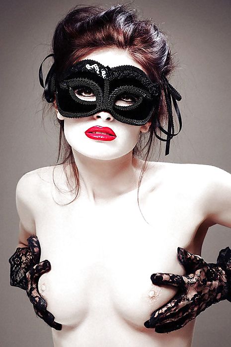 Masked women. #7580359