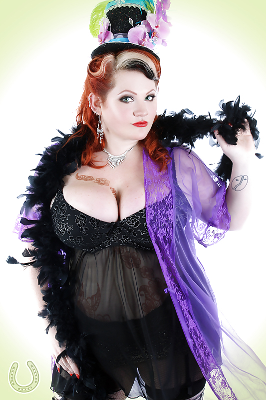 Voluptuous Burlesque, Pin-up and Retro Women 2 #4593287