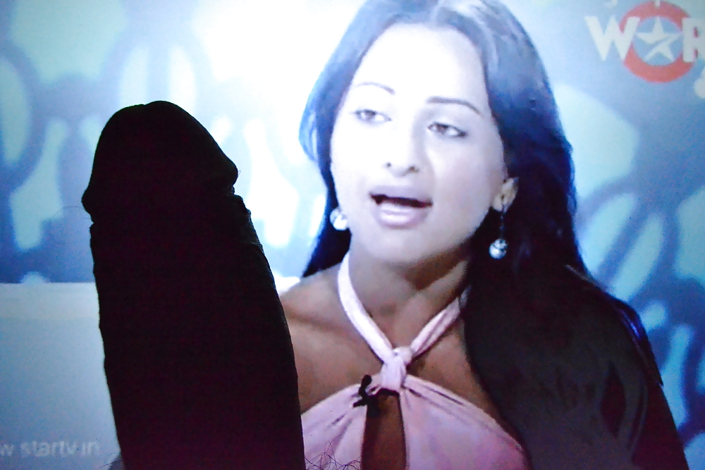 Sonakshi sinha
 #10391952