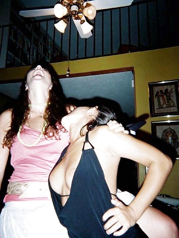 Nip slip
 #12184493